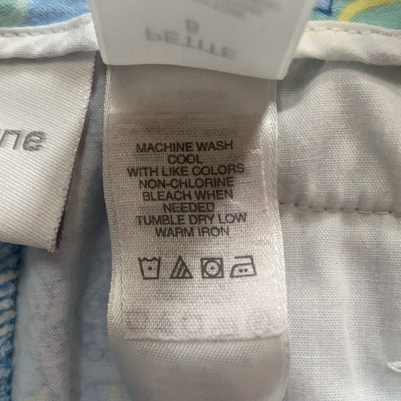 Liz Claiborne Audra Paisley Capris Pant Paisley Size 8P Petite Ladies - Picture 5 of 6